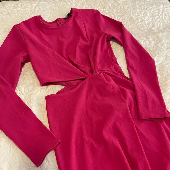 New Zara pink midi dress with with side cutout size small - Picture 8 of 8